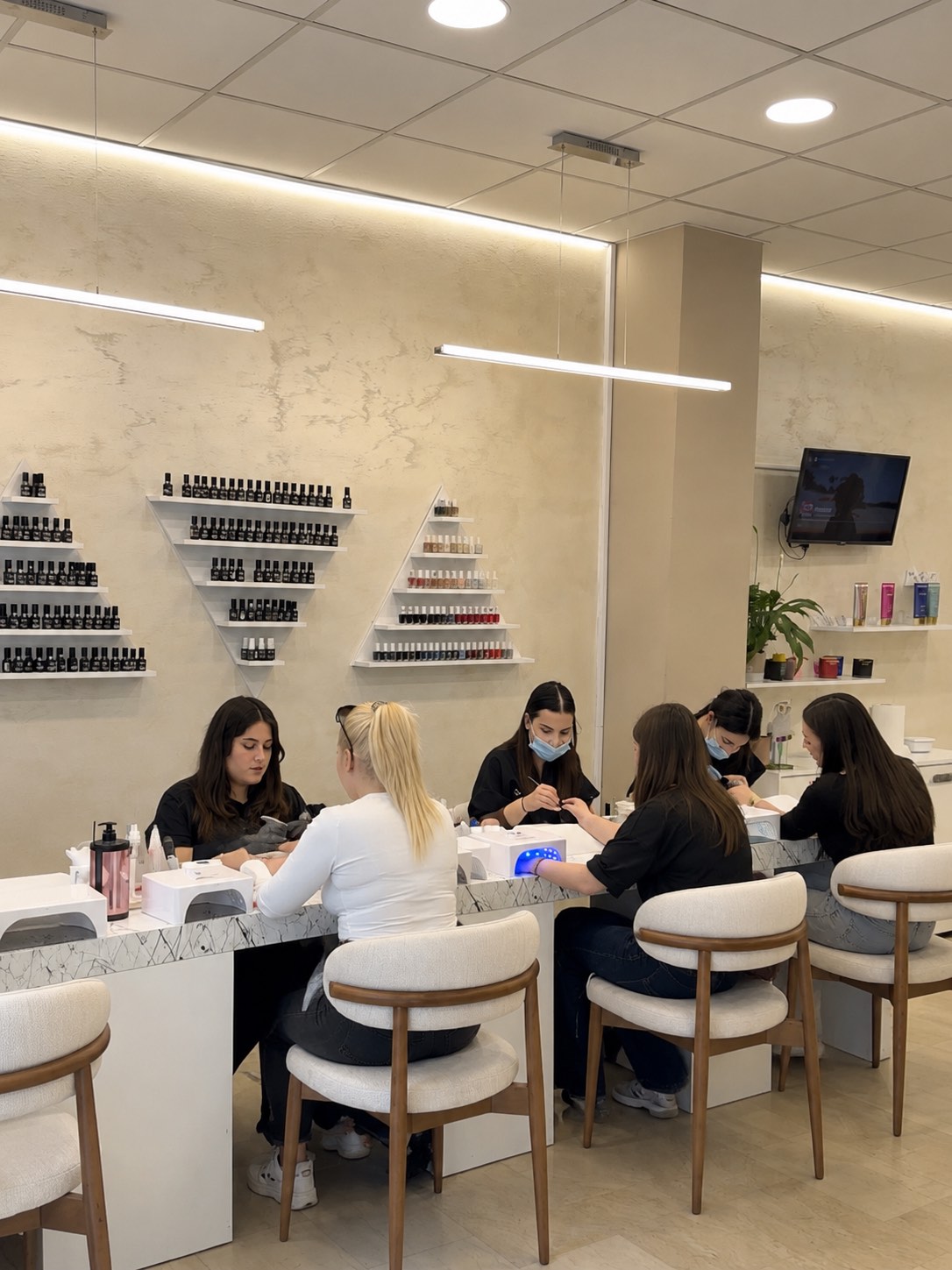 Sei Bella team at work